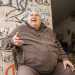 Su via Collodi conosciamo anche uno dei personaggi di Picone: lenorme 83enne Antonio. Lo troviamo seduto su una sedia davanti alla sua vecchia officina meccanica